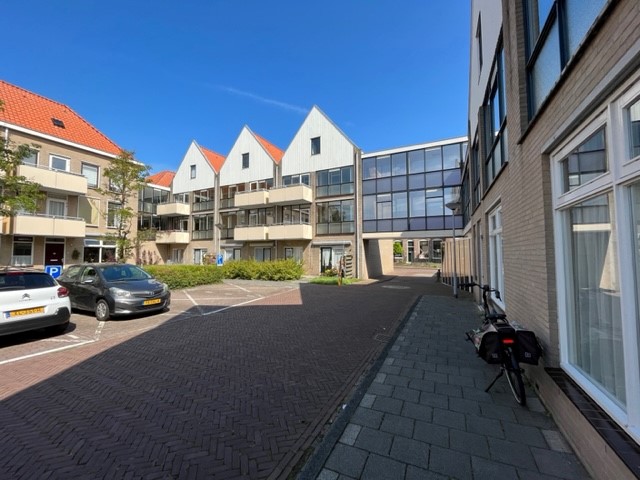 Manhuisstraat 28